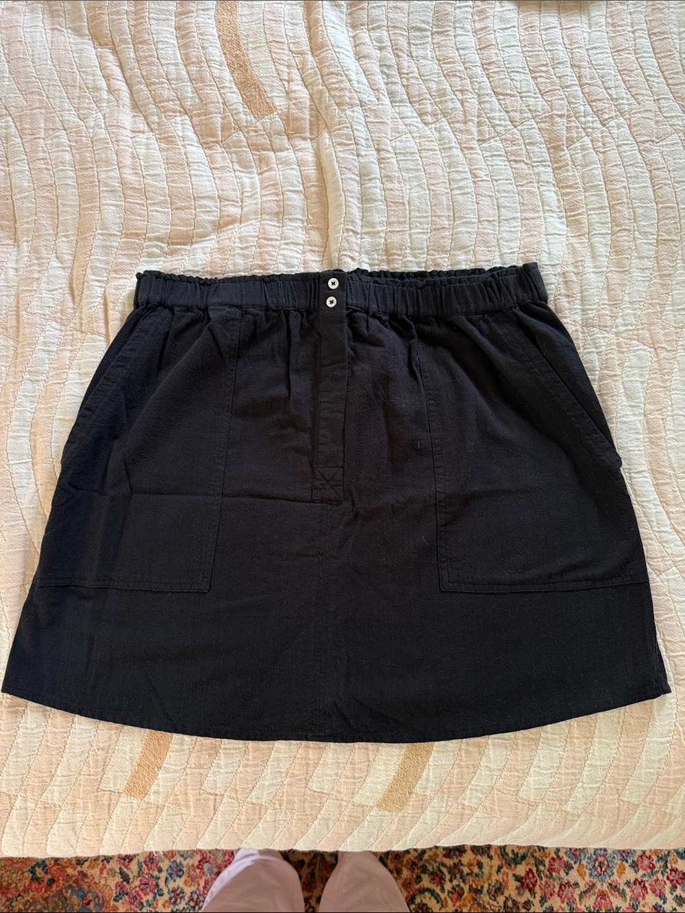 Lilla P Black Elastic Waist Pocket Skirt - Women